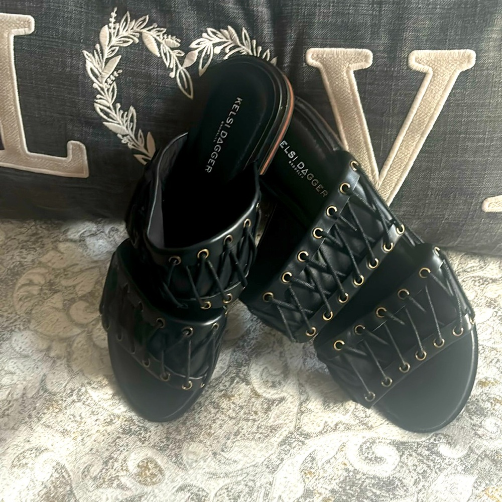 Slip on sandals black color size 10